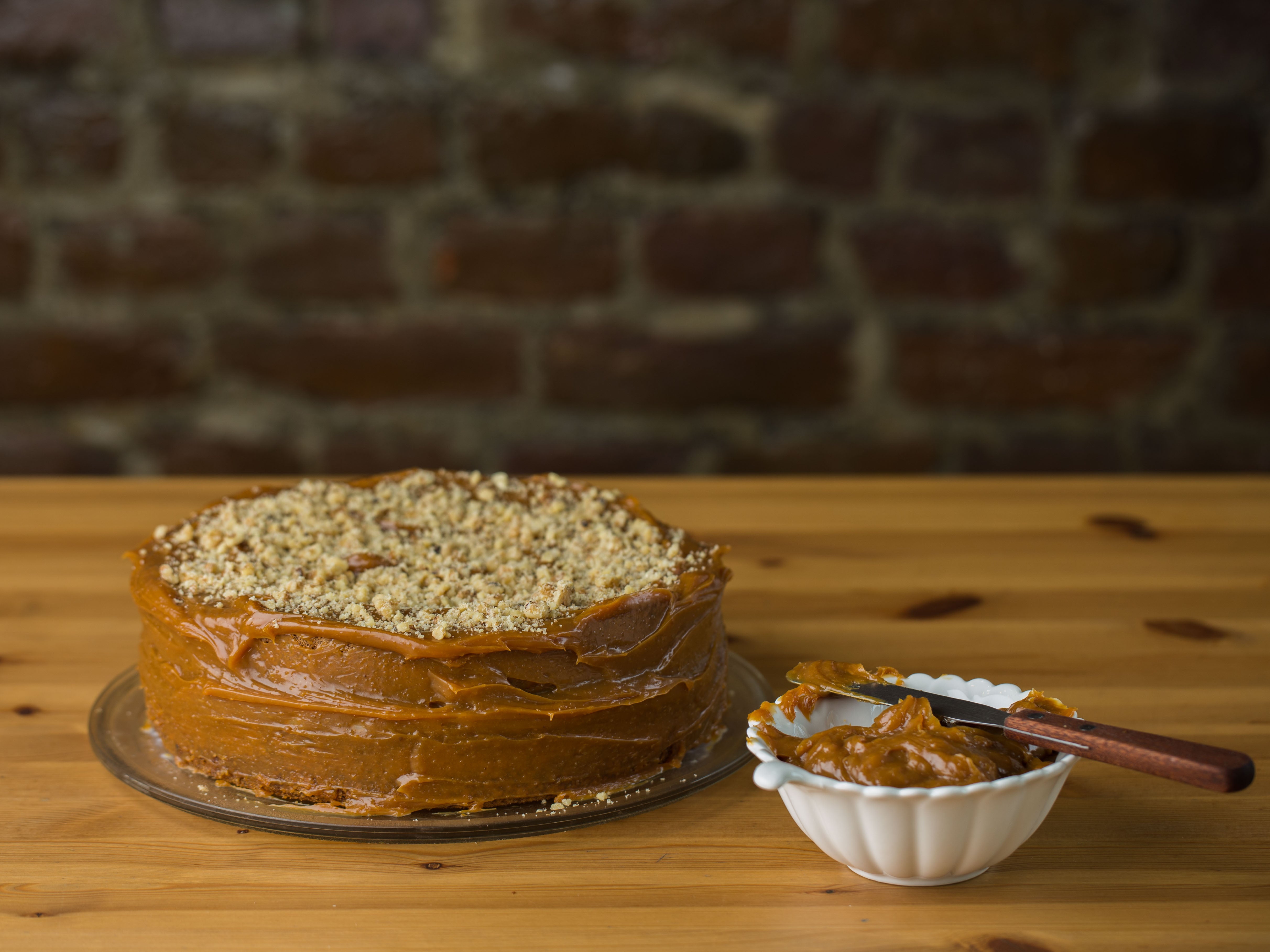 Gâteau aux noix et dulce de leche maison